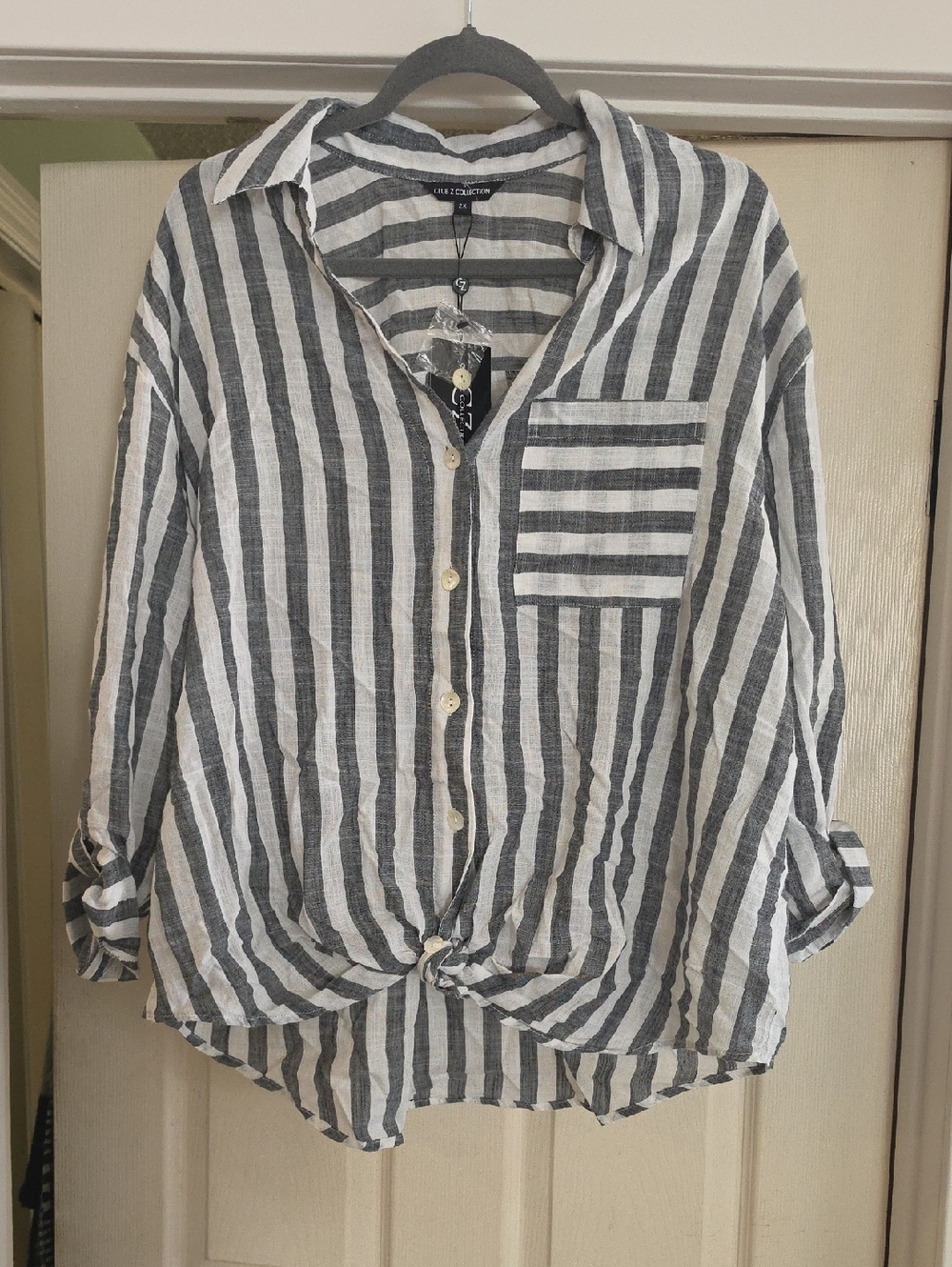 Casual Striped Button-Down Shirt – Black & White